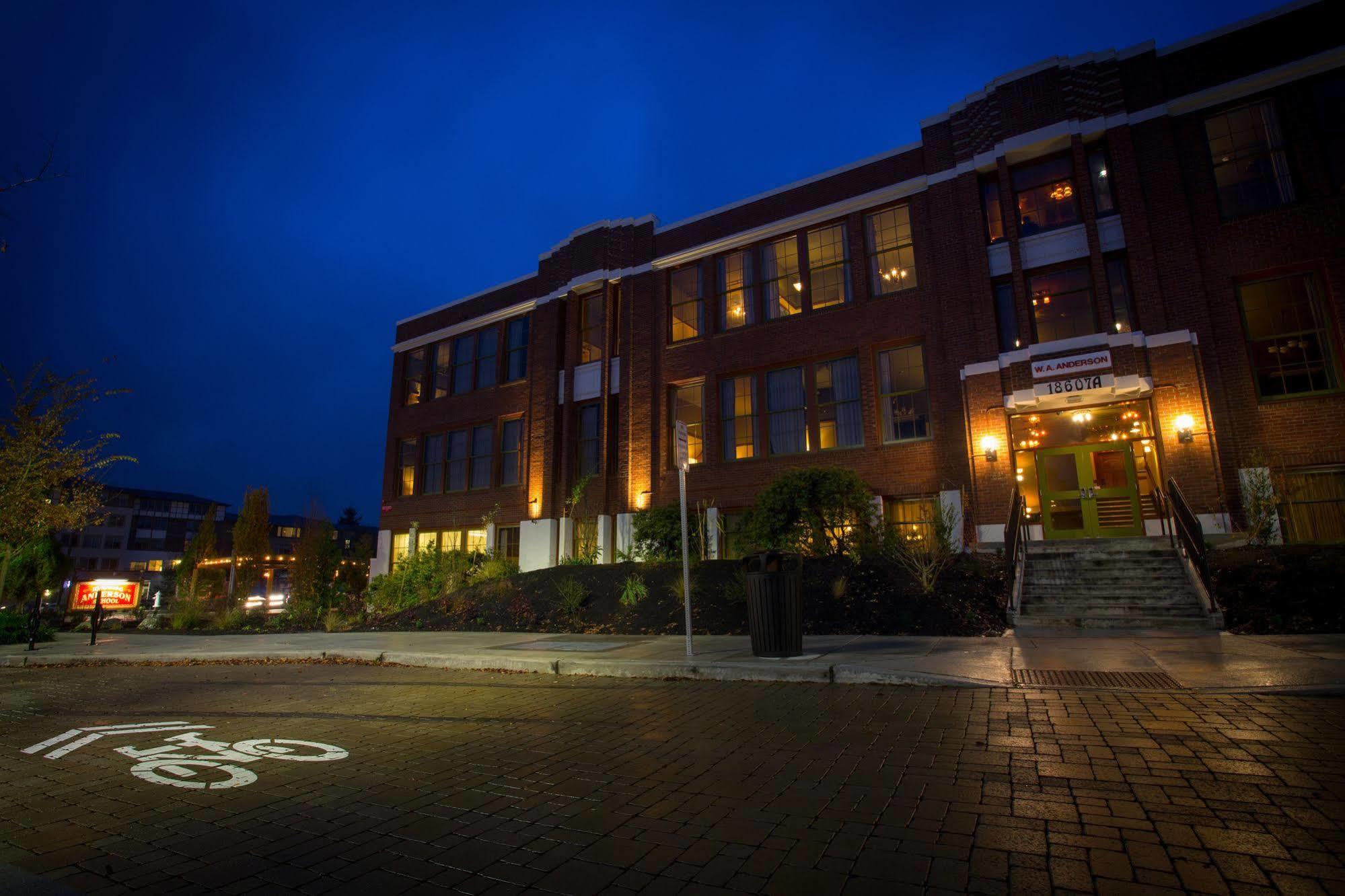 Mcmenamins Anderson School Hotel Bothell Exterior photo